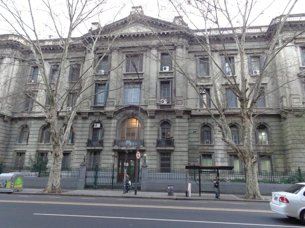 Hospital Rivadavia y Cirugía Plástica