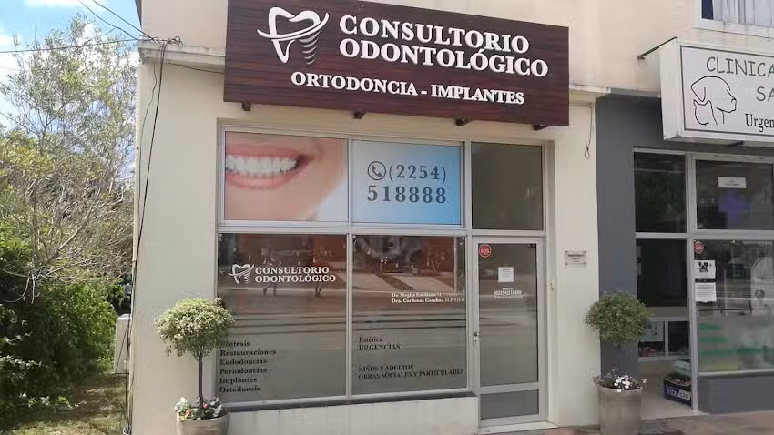 Consultorio Odontológico: Salud y Estética Integral