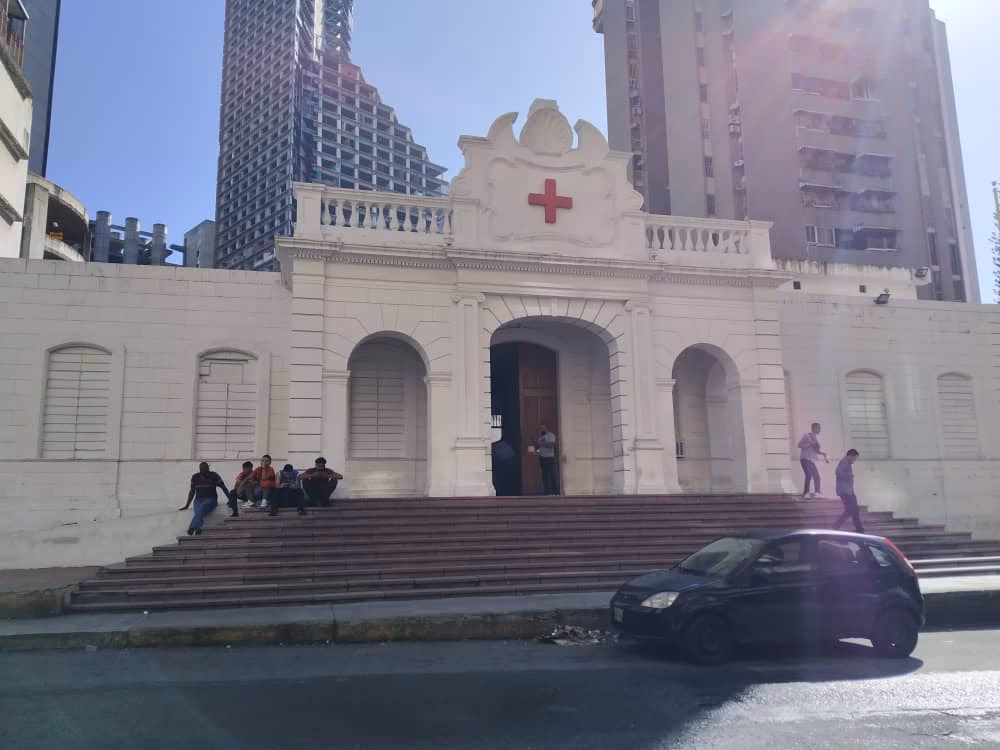 ¿Qué servicios ofrece la Cruz Roja venezolana?