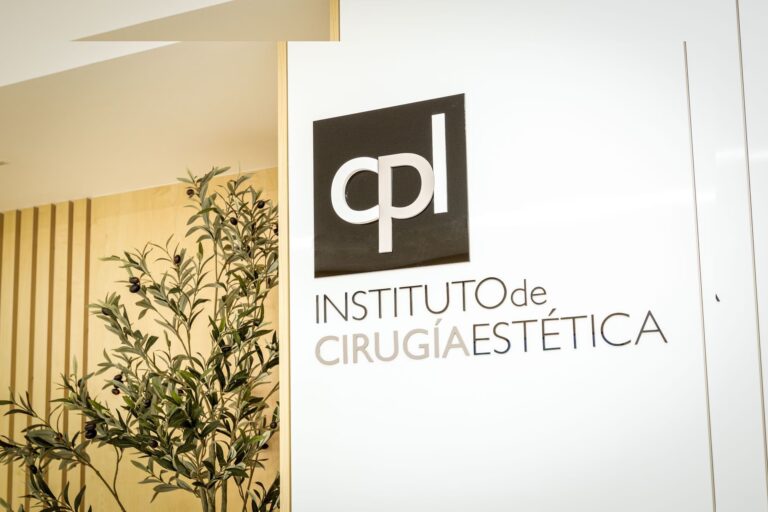 Más Allá del Bisturí: Finanzas y Cirugía Plástica