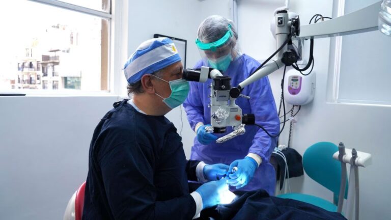 El Costo de Ser Cirujano Plástico: La Inversión