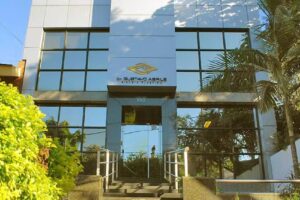 Dr. Gustavo Abrile -Cirugía Plástica & Spa-