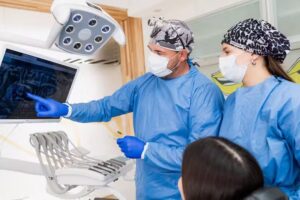 Dr. Marcos Barrionuevo | Od. Manuel Corvalán. Odontologia Estética de Avanzada