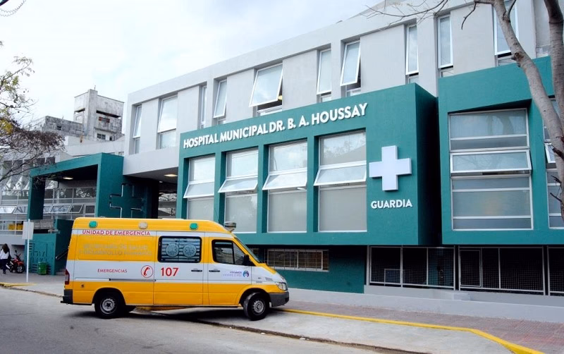 ¿Qué especialidades trata el hospital?