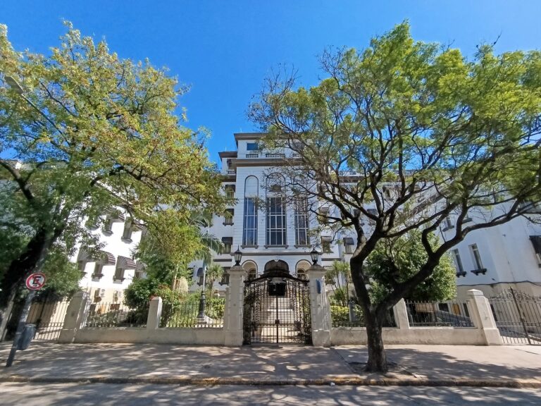 Marie Curie: El Legado Radiactivo en su Cuerpo