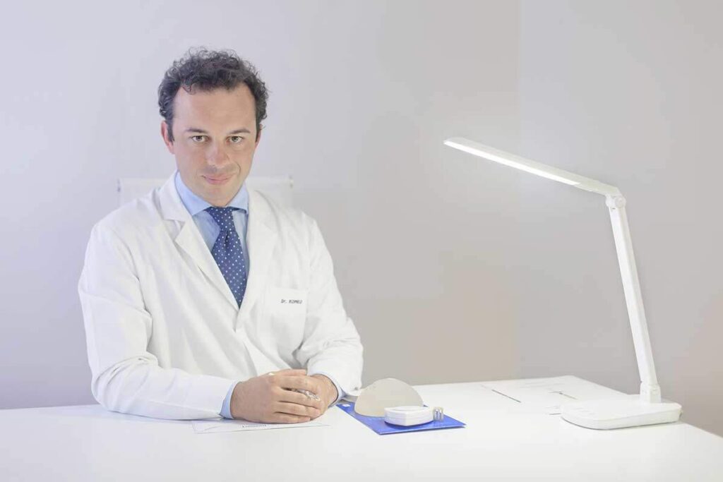 Dr. Marco Romeo: El Arte de la Cirugía Plástica