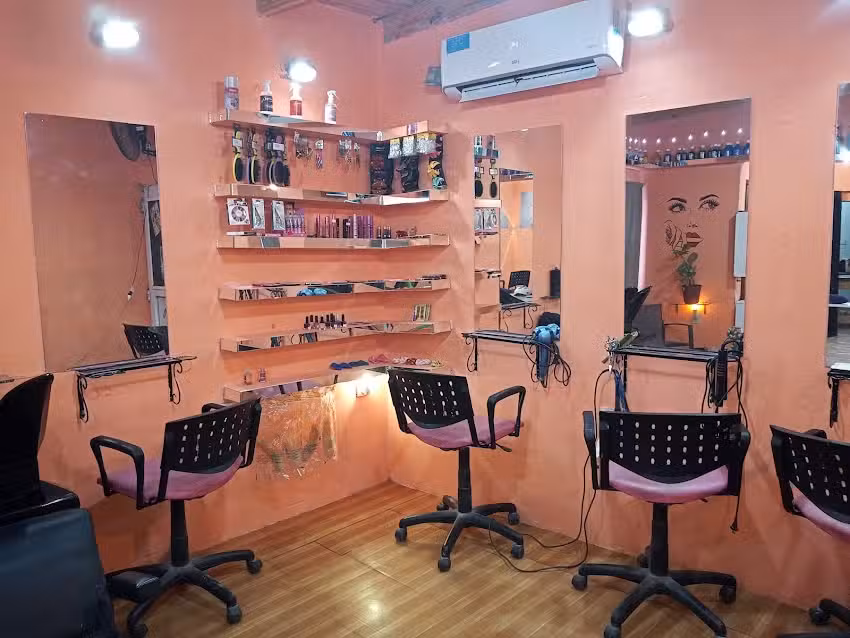 Peluquería y Estética Valeria Cioni