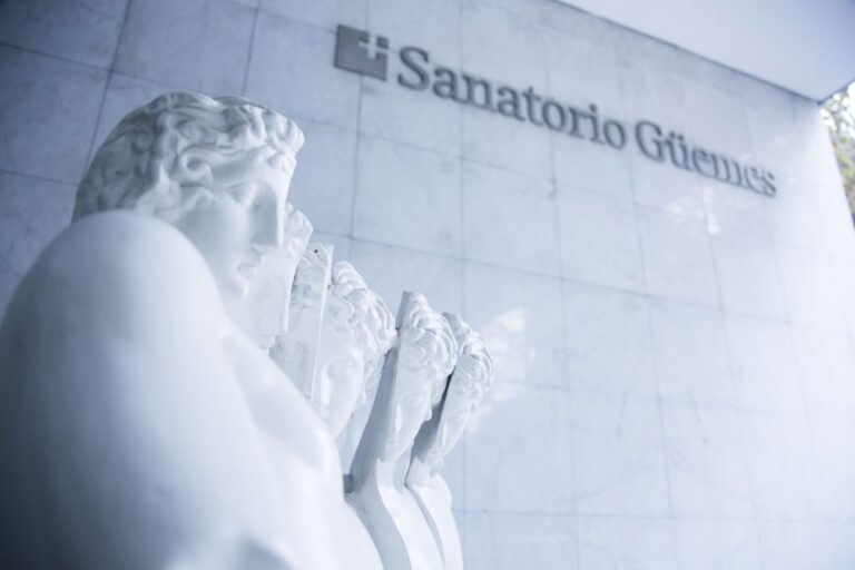 Sanatorio Güemes: Un Gigante de la Salud en Cirugía