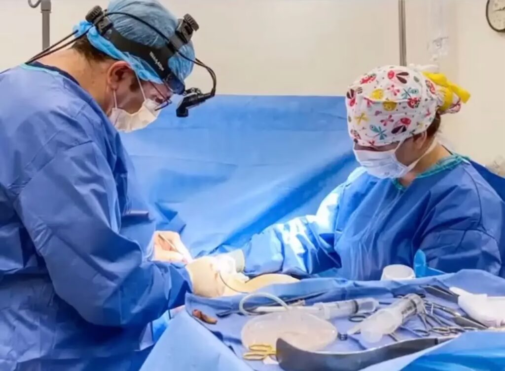 Costo de Abdominoplastia en Los Ángeles