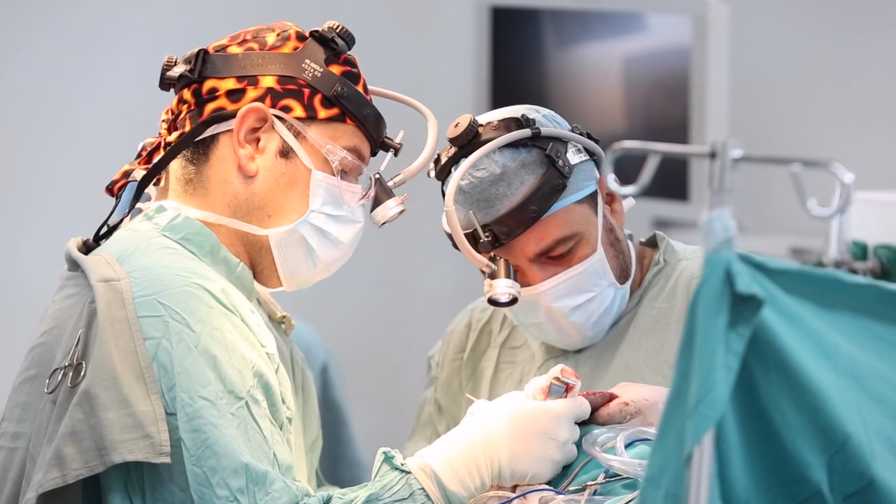 ¿Es segura la cirugía de remodelación craneal?